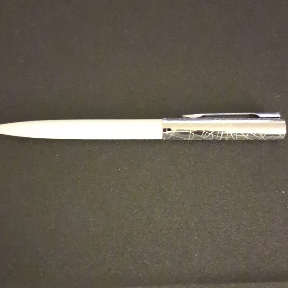 Waterman Paris Silver and White Pen - Picture 5 of 10
